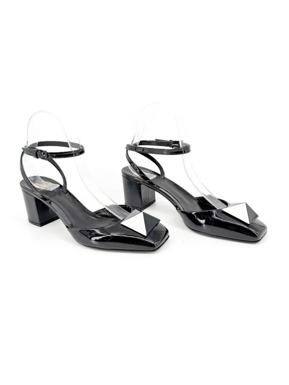 Valentino One Stud Pumps Heels Black Patent Size 38 US 8 Women’s Block Heel